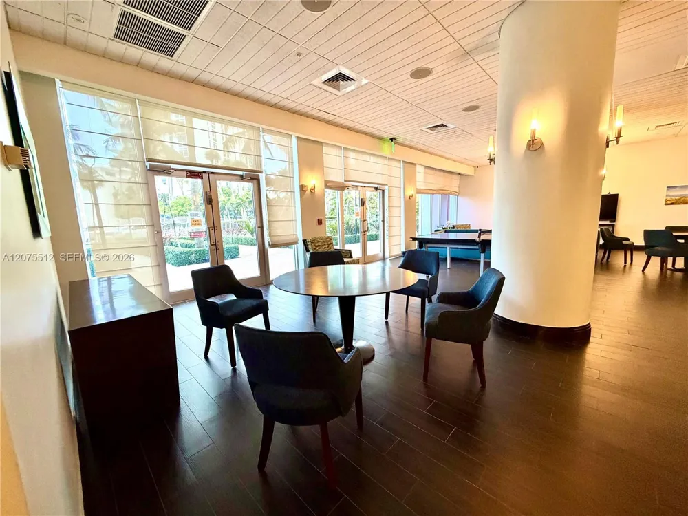 3901 S Ocean Dr #15O Hollywood, FL 33019