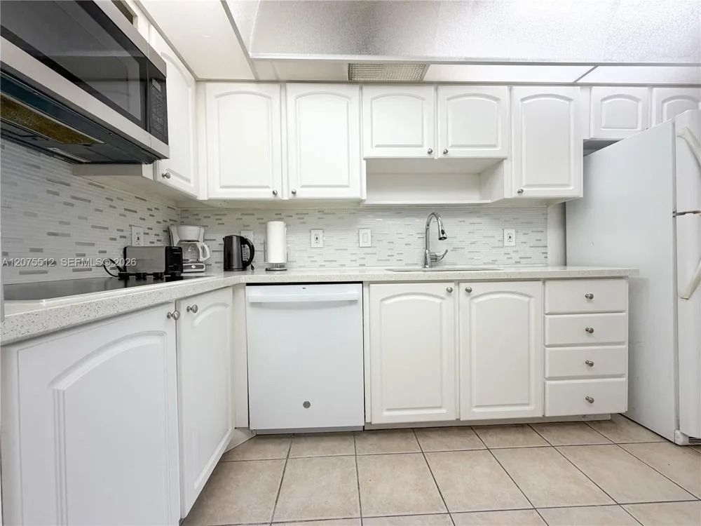 3901 S Ocean Dr #15O Hollywood, FL 33019