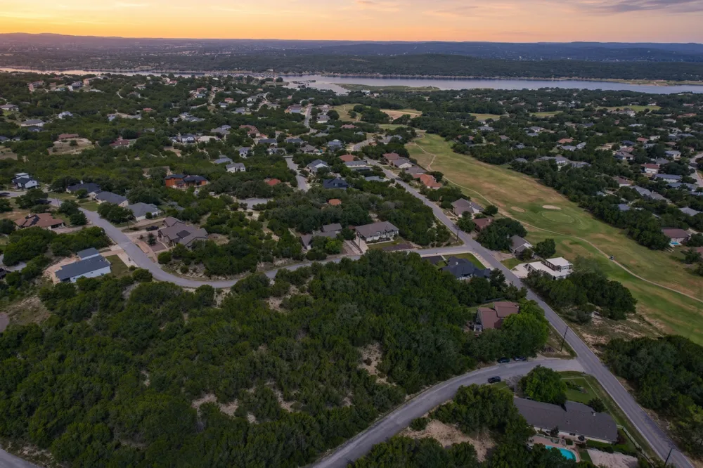 3806 Cedar Glen Lago Vista, TX 78645