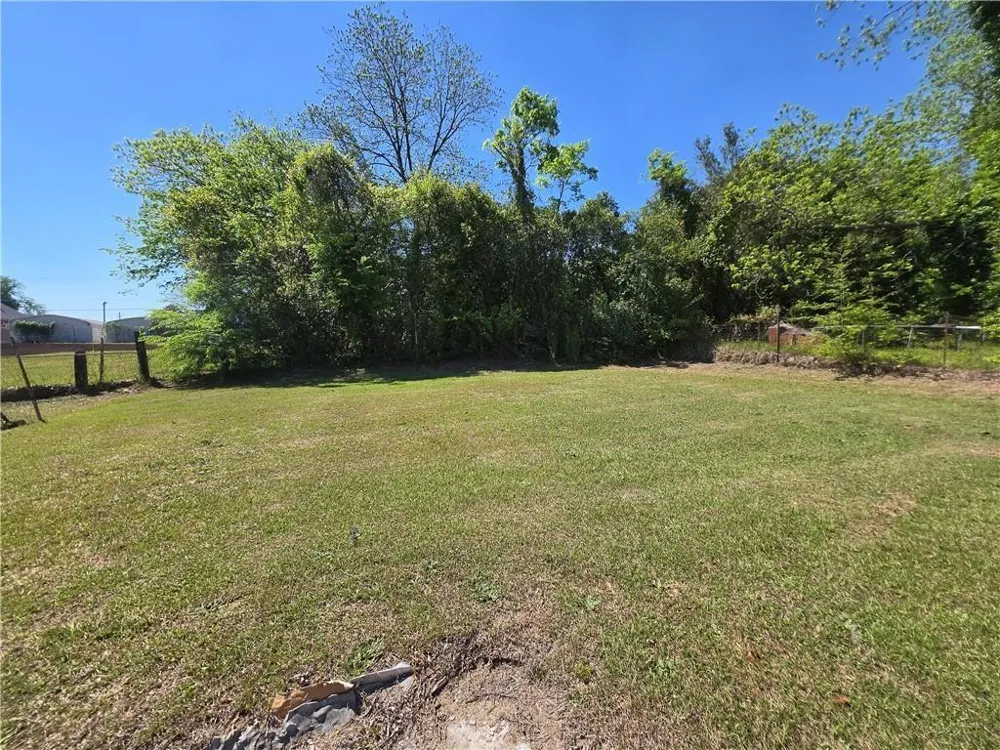 884 Cowan Macon, GA 31217