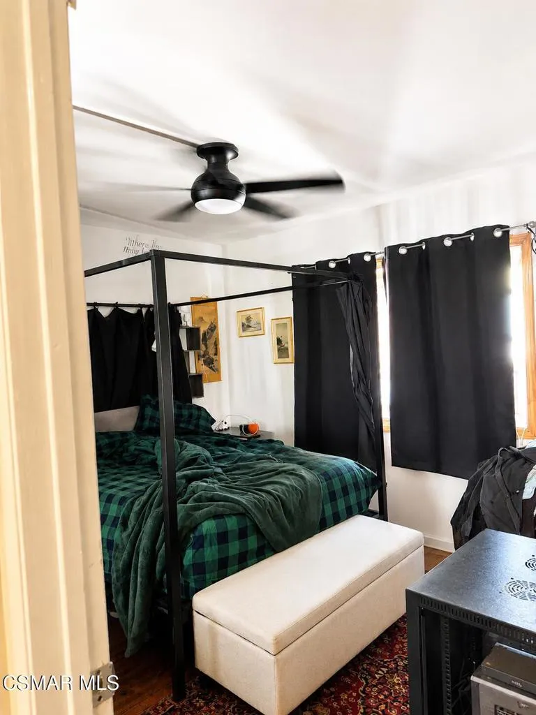 204 Knollwood Drive Newbury Park, CA 91320