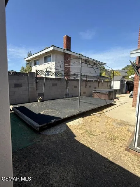 204 Knollwood Drive Newbury Park, CA 91320