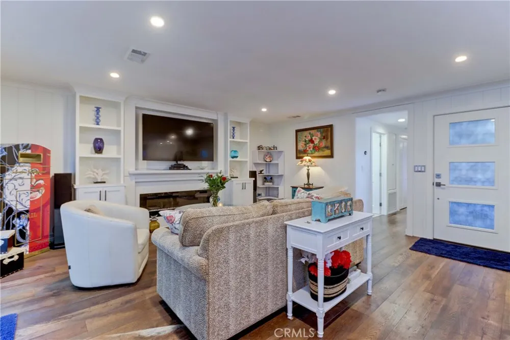 2063 Via Mariposa East #A Laguna Woods, CA 92637