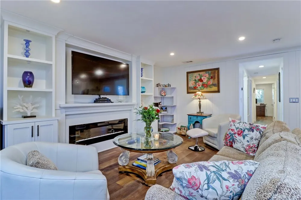 2063 Via Mariposa East #A Laguna Woods, CA 92637