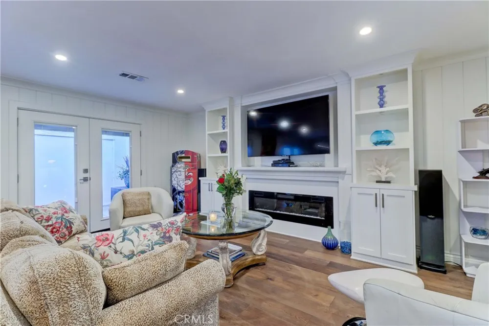 2063 Via Mariposa East #A Laguna Woods, CA 92637