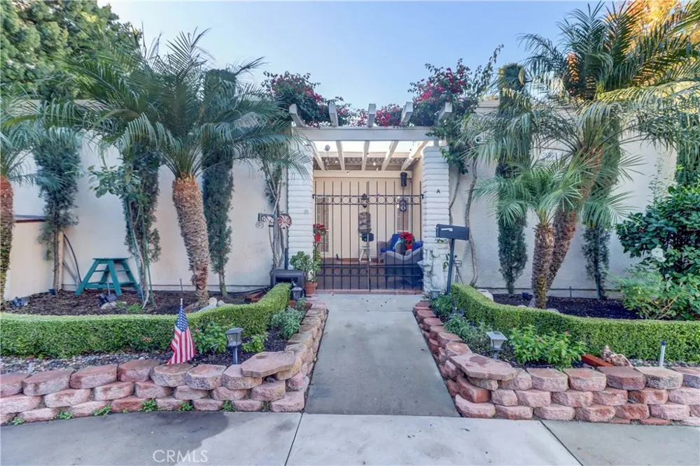 2063 Via Mariposa East #A Laguna Woods, CA 92637