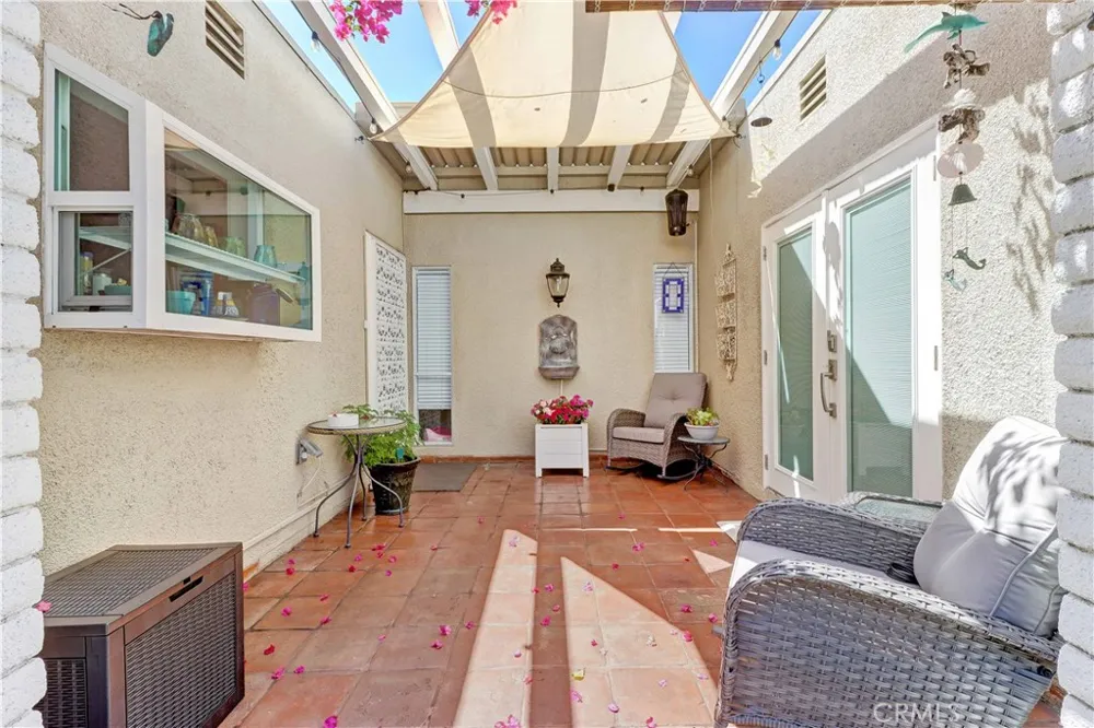 2063 Via Mariposa East #A Laguna Woods, CA 92637