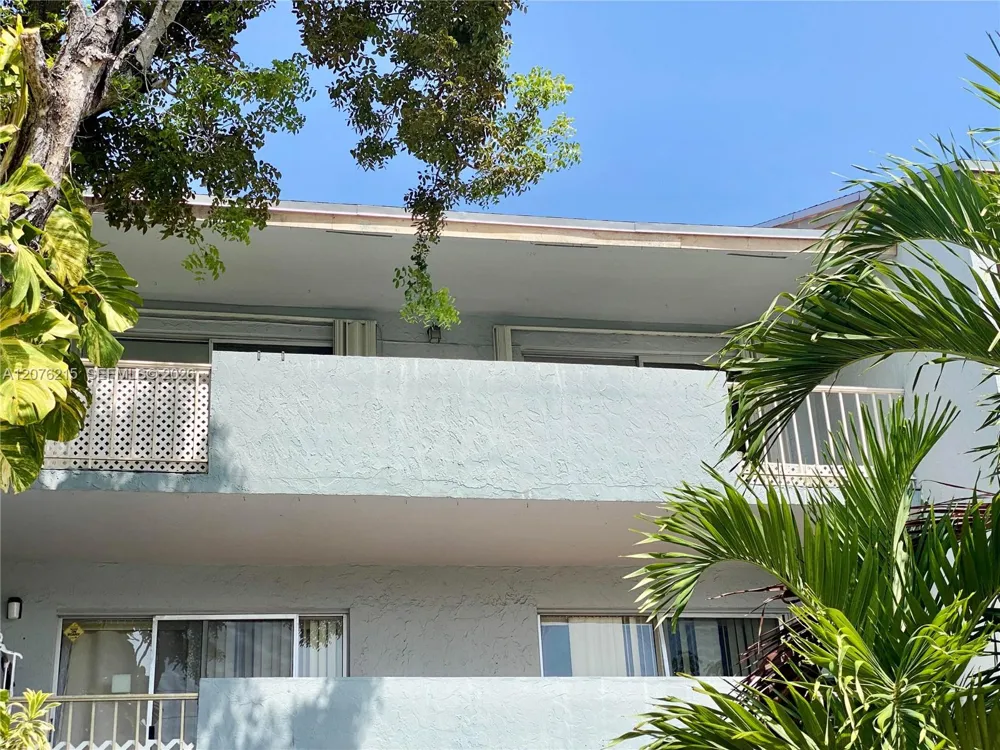 6095 W 18th Ave #S314 Hialeah, FL 33012