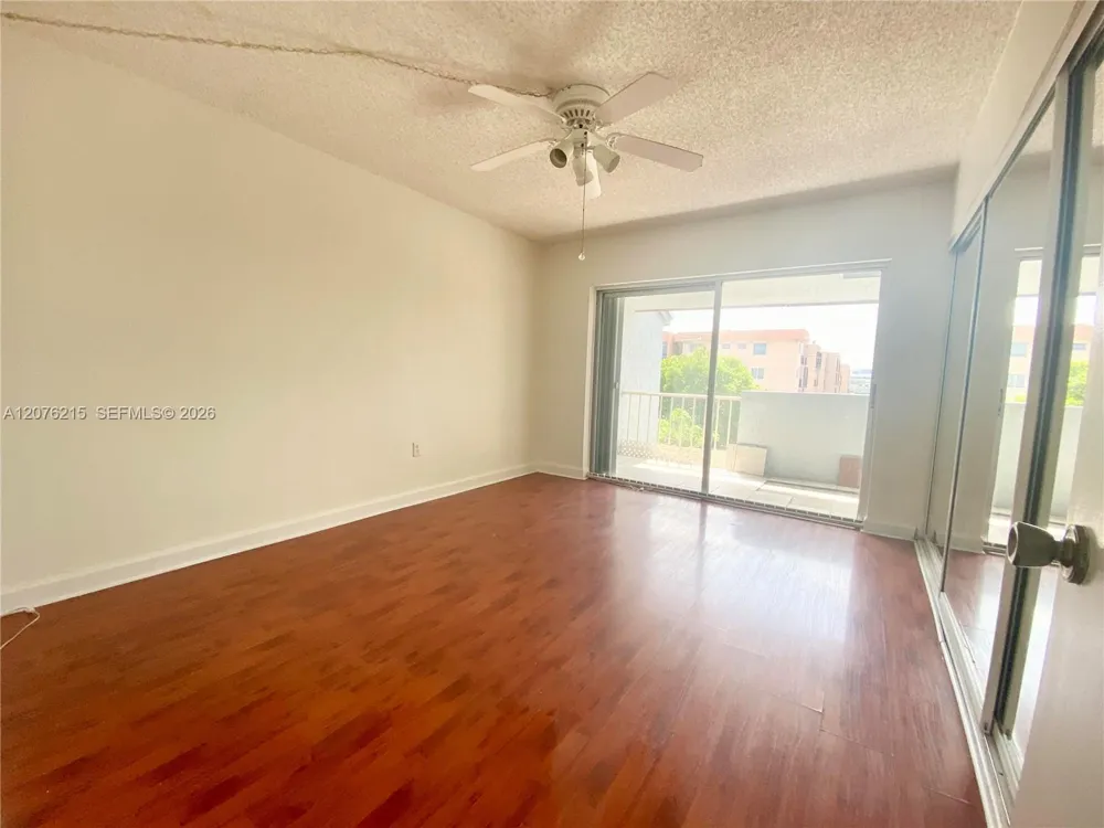 6095 W 18th Ave #S314 Hialeah, FL 33012