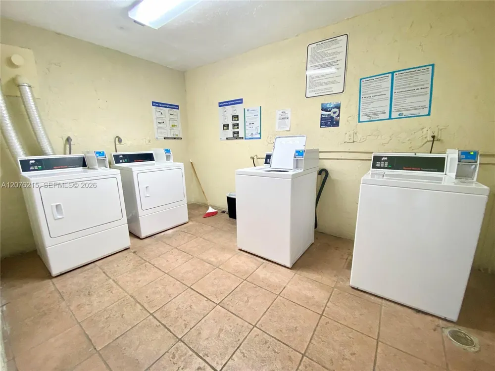 6095 W 18th Ave #S314 Hialeah, FL 33012