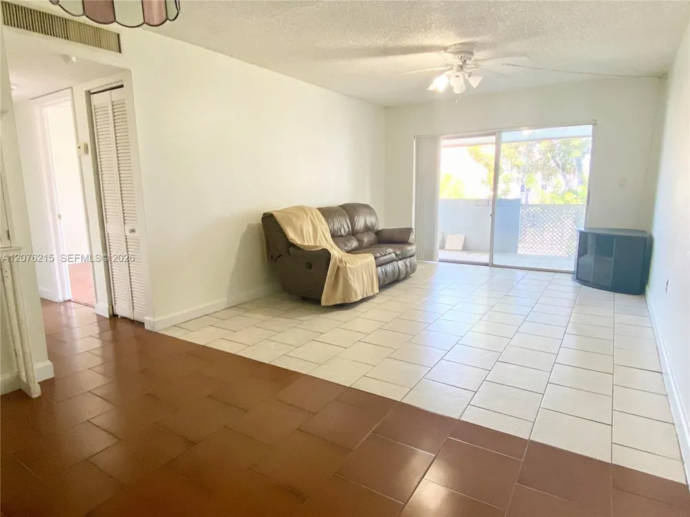 6095 W 18th Ave #S314 Hialeah, FL 33012