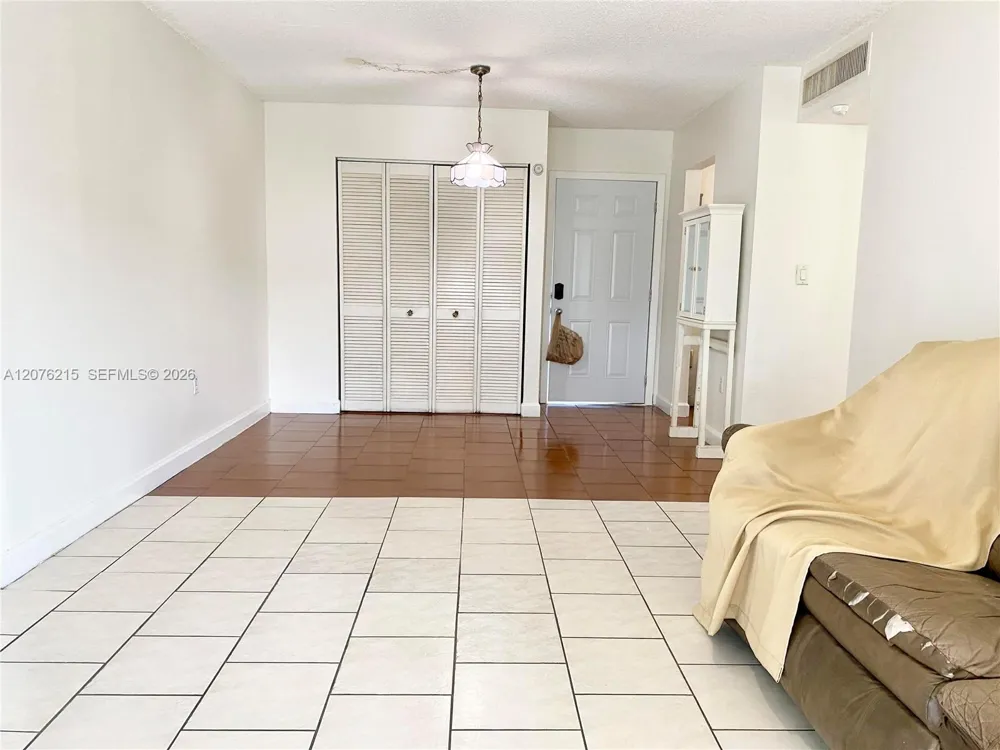 6095 W 18th Ave #S314 Hialeah, FL 33012