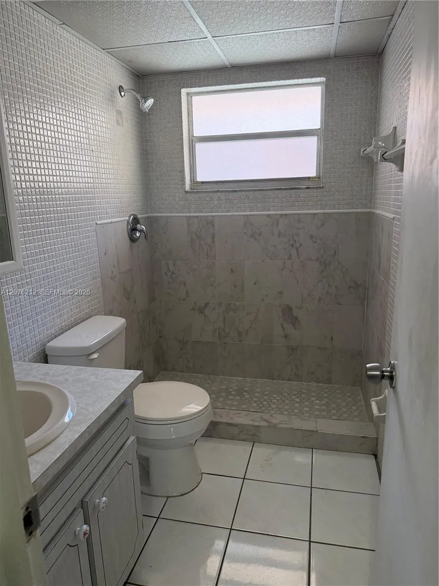 1855 W 60th St #249 Hialeah, FL 33012