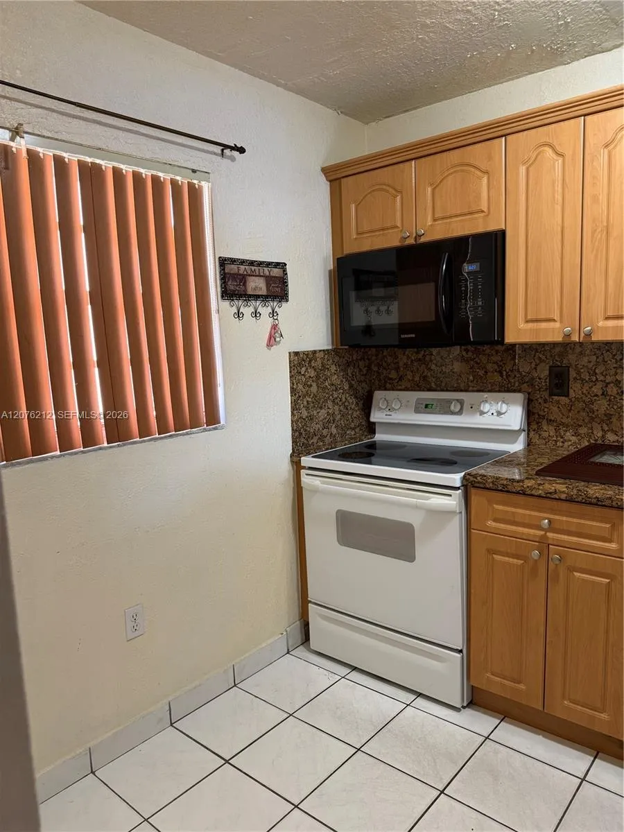 1855 W 60th St #249 Hialeah, FL 33012
