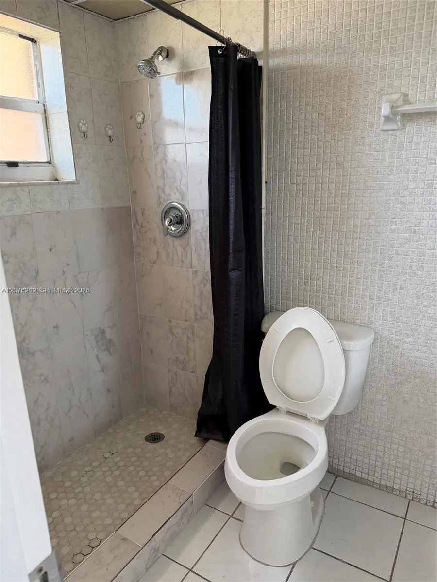 1855 W 60th St #249 Hialeah, FL 33012