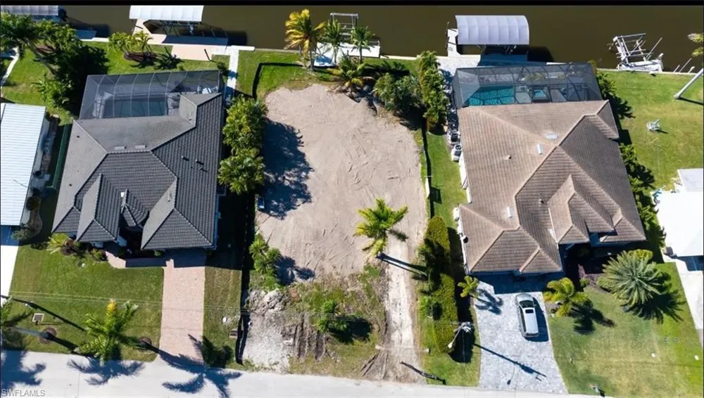 5259 Skylark Court Cape Coral, FL 33904