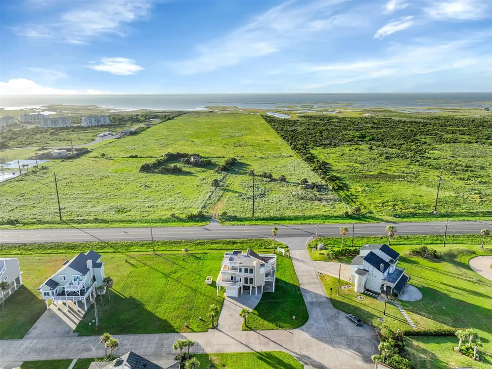 19131 Kahala Drive Galveston, TX 77554