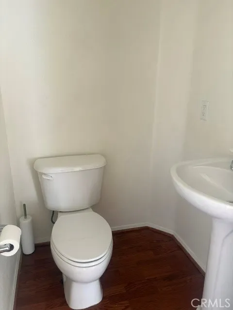 464 Middlebury Court Claremont, CA 91711