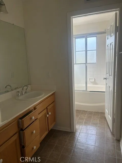 464 Middlebury Court Claremont, CA 91711