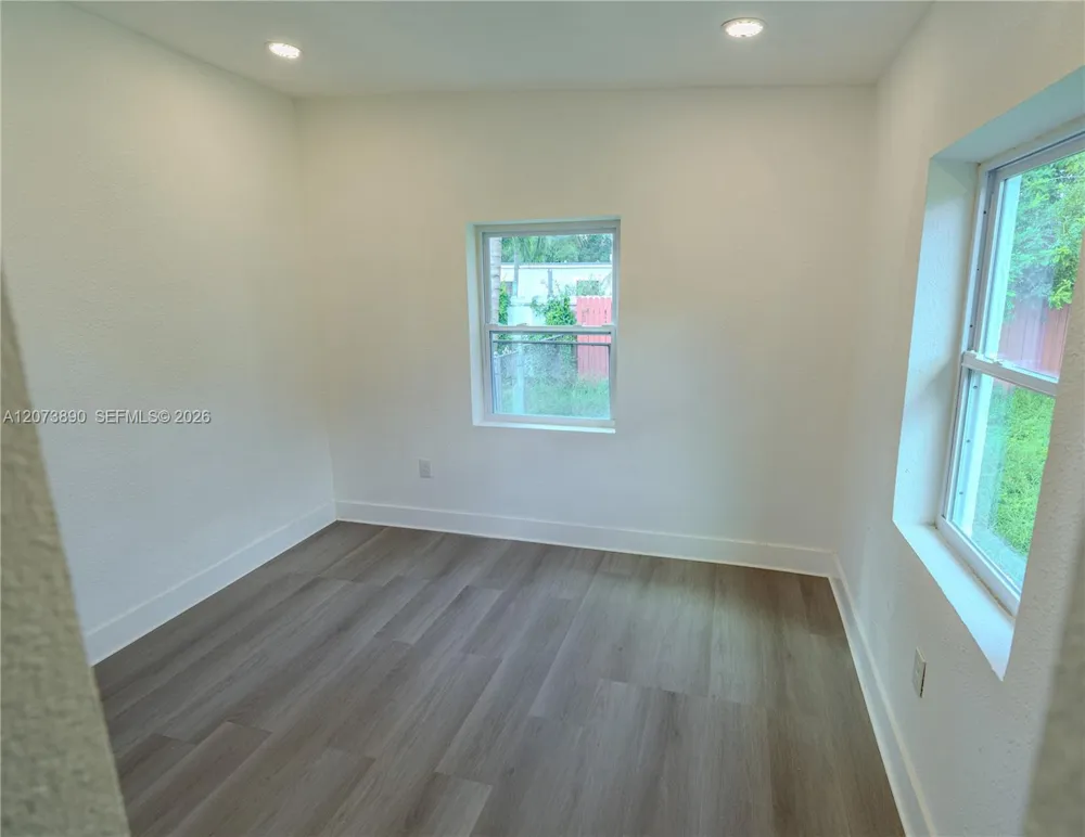 16400 NW 23rd Ct Miami Gardens, FL 33054