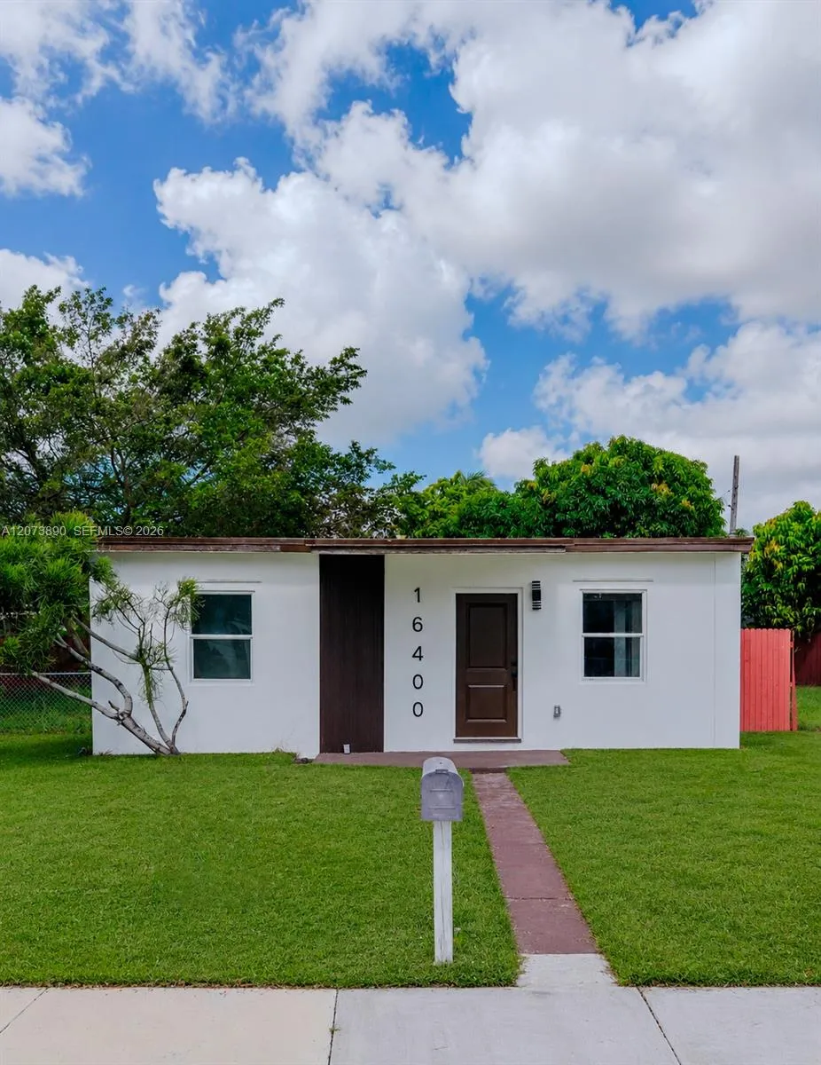 16400 NW 23rd Ct Miami Gardens, FL 33054