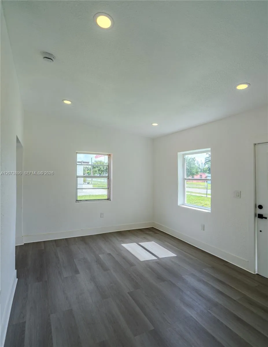 16400 NW 23rd Ct Miami Gardens, FL 33054