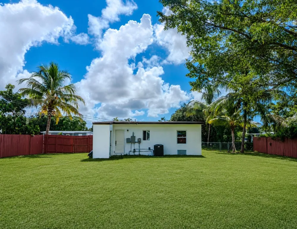 16400 NW 23rd Ct Miami Gardens, FL 33054