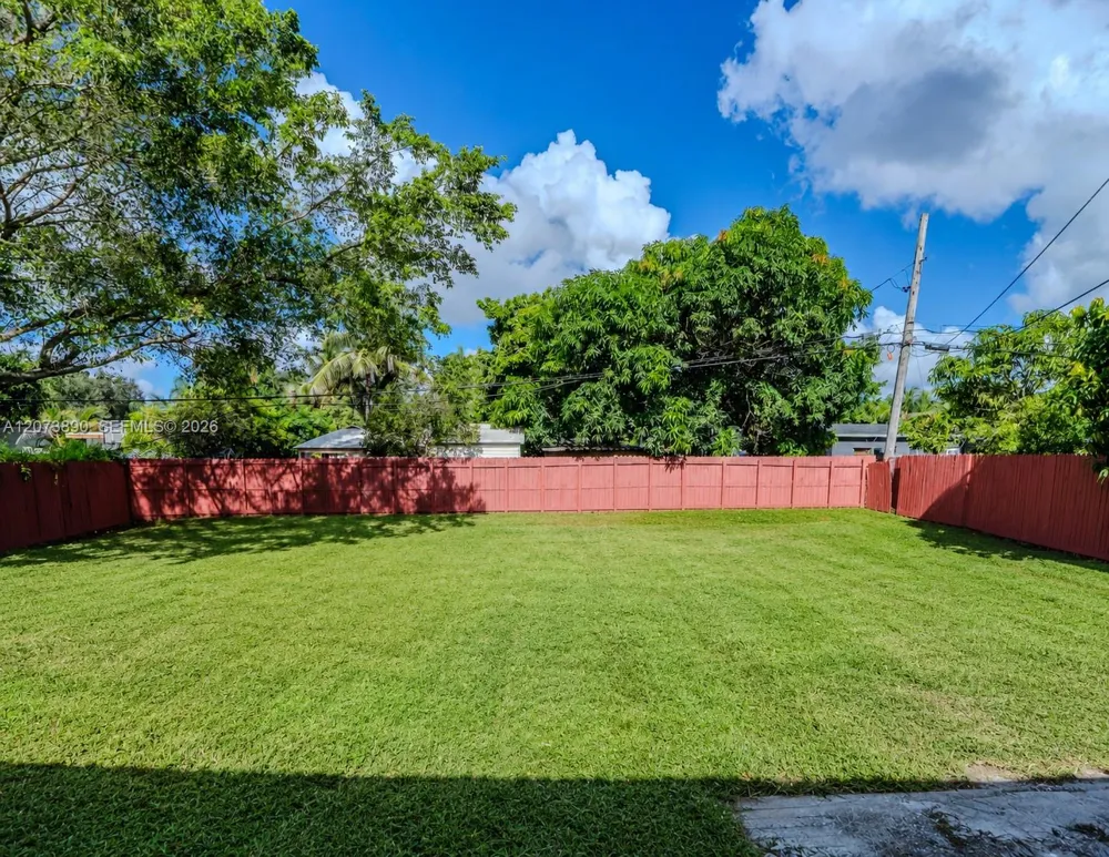 16400 NW 23rd Ct Miami Gardens, FL 33054