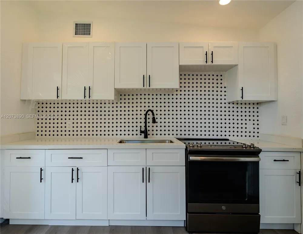 16400 NW 23rd Ct Miami Gardens, FL 33054