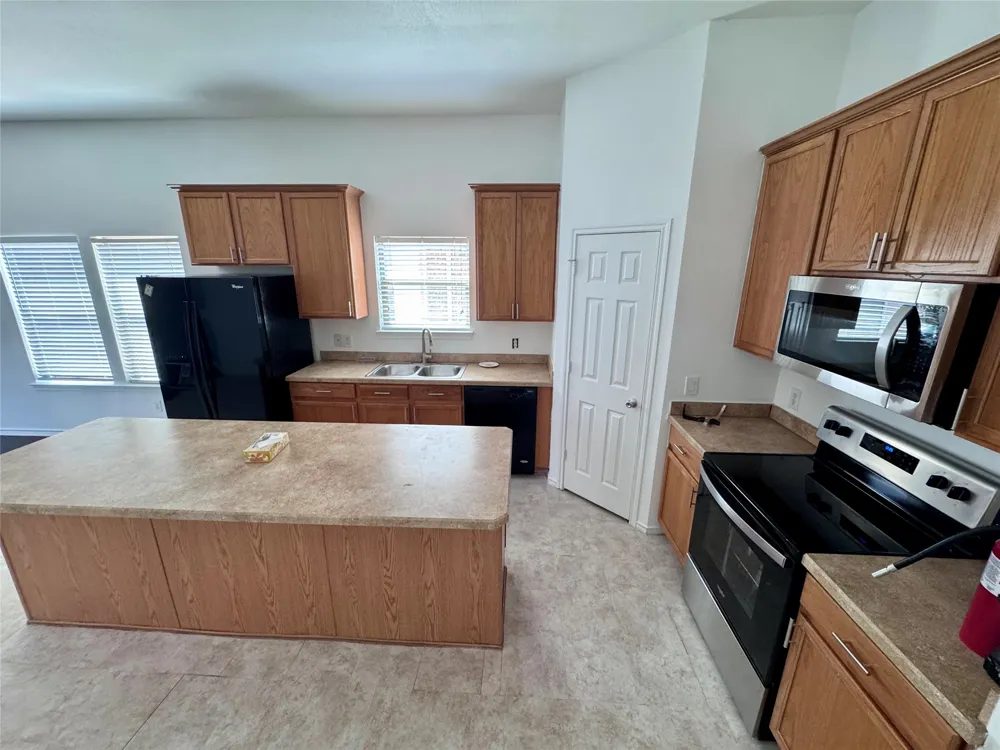 1613 Castle Creek Drive Little Elm, TX 75068