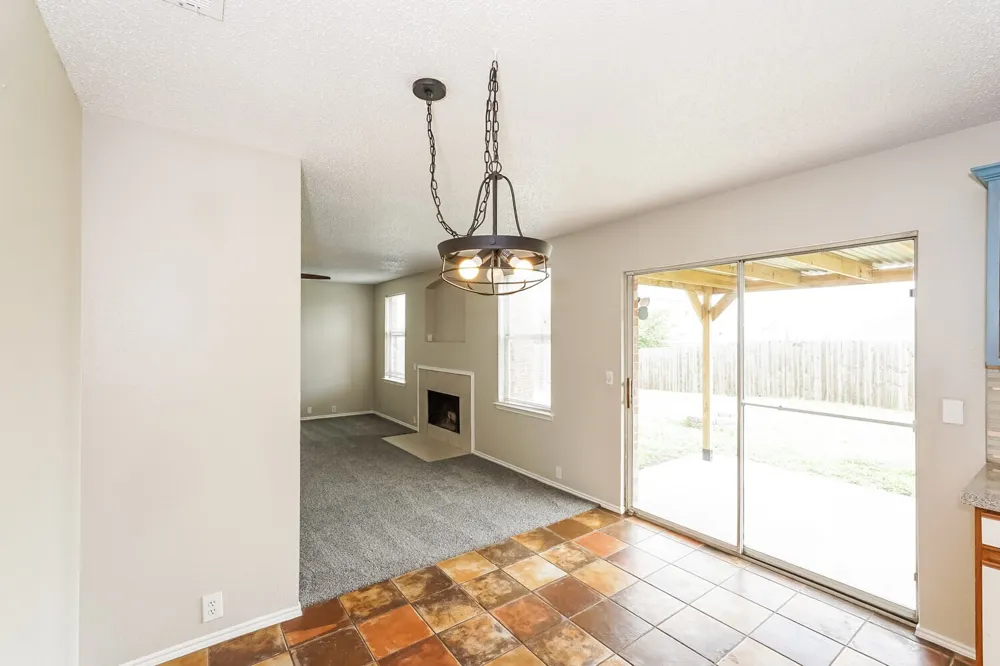 407 Harvard Drive Glenn Heights, TX 75154