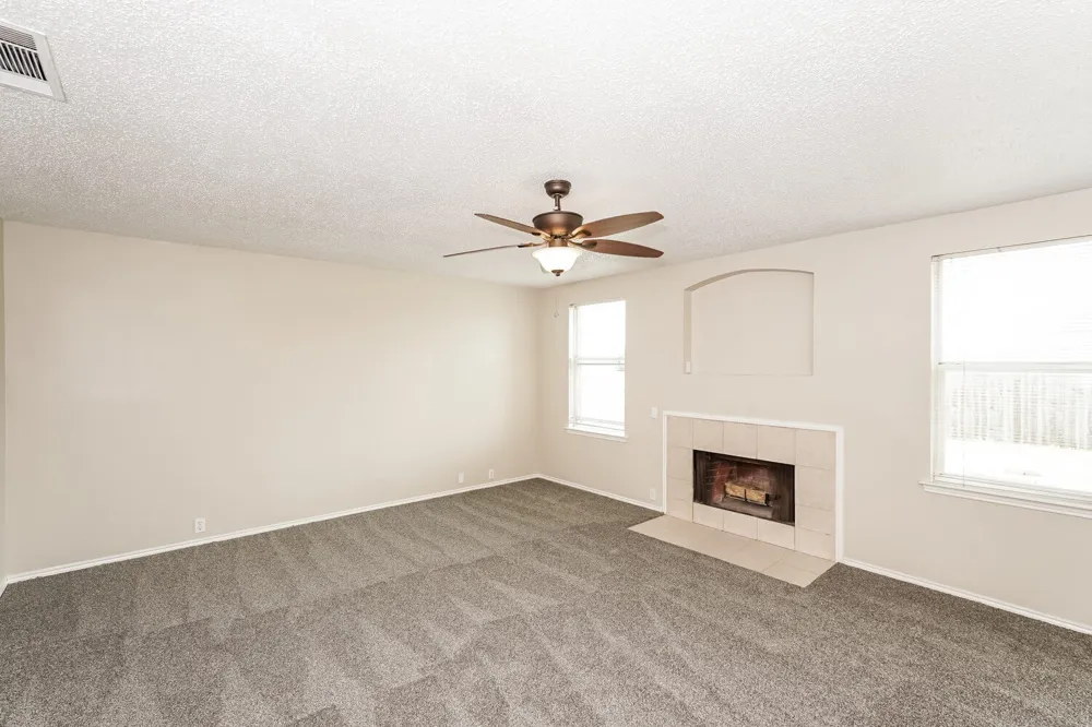 407 Harvard Drive Glenn Heights, TX 75154