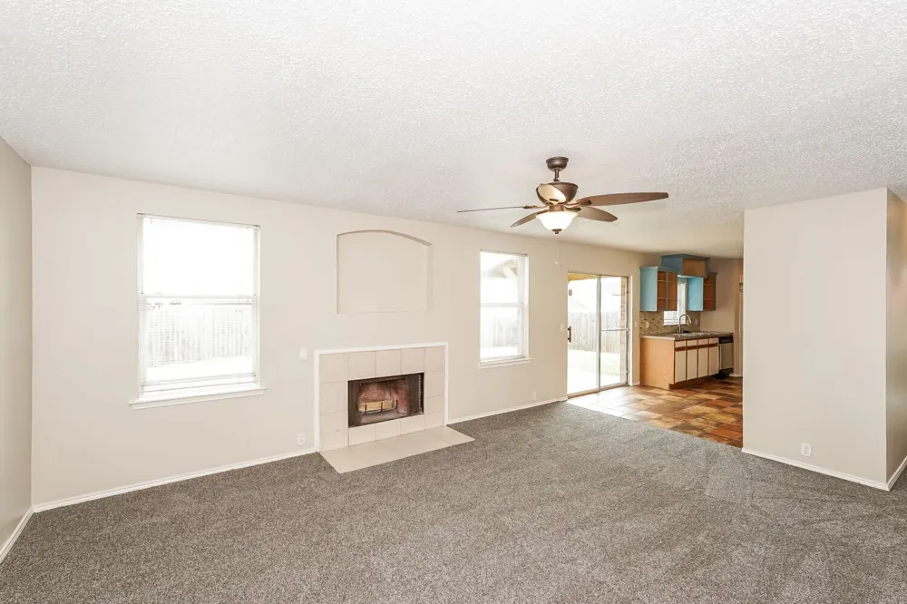 407 Harvard Drive Glenn Heights, TX 75154