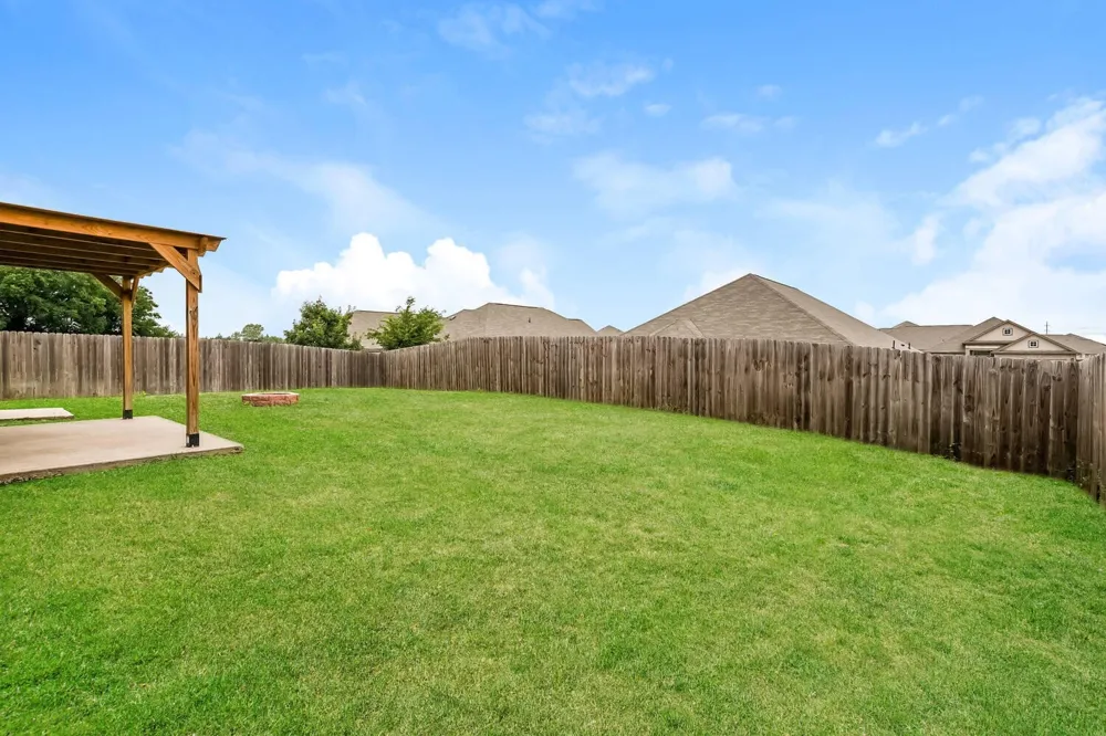 407 Harvard Drive Glenn Heights, TX 75154