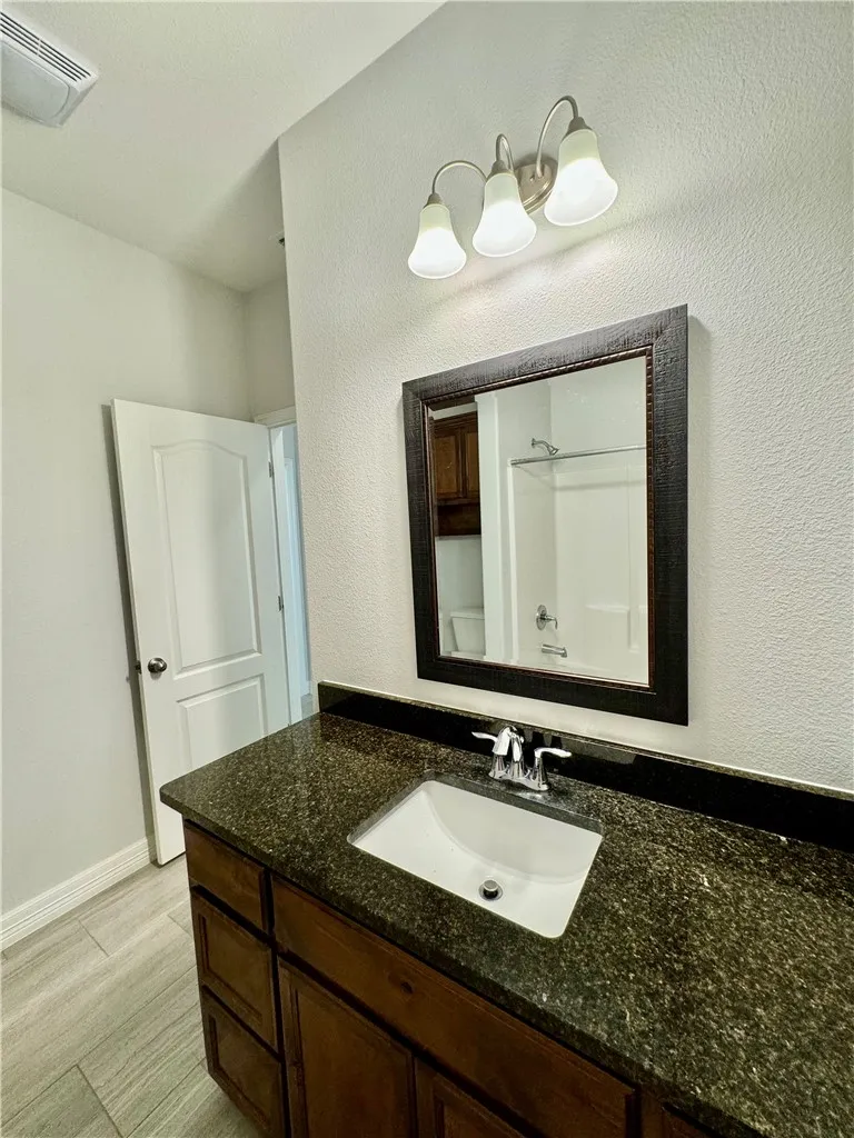 7517 Sable Creek Drive Corpus Christi, TX 78414