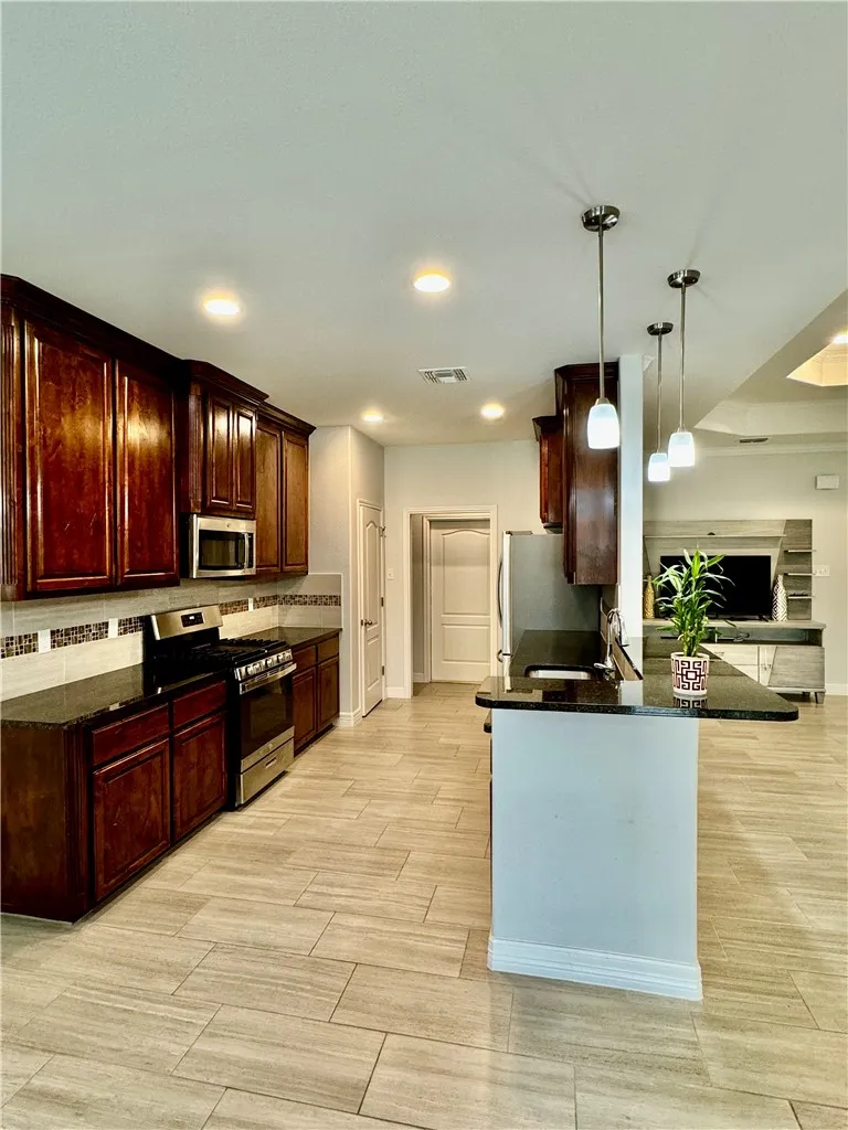 7517 Sable Creek Drive Corpus Christi, TX 78414