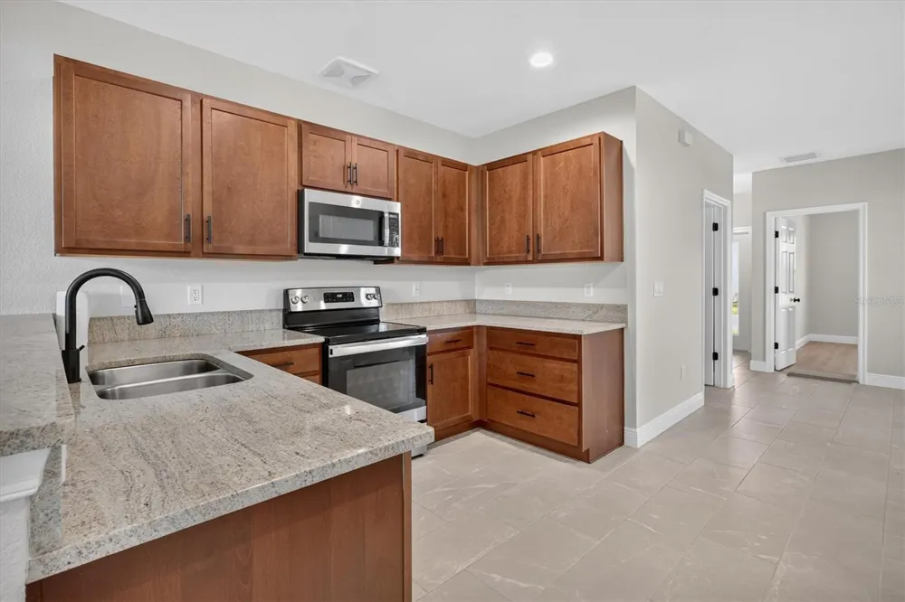 968 NE TRAILSIDE RUN Port St Lucie, FL 34983