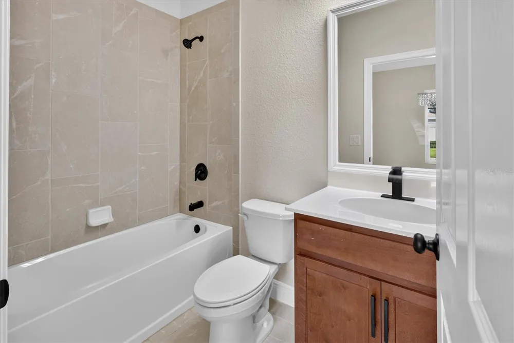 968 NE TRAILSIDE RUN Port St Lucie, FL 34983