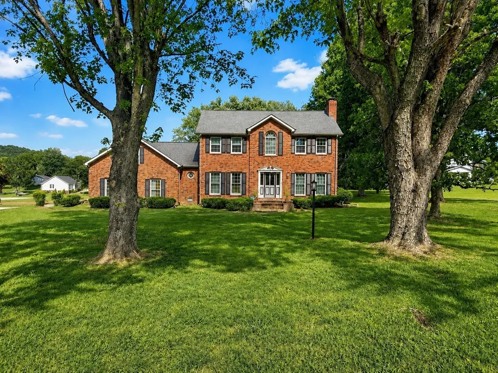 51 Morris Dr Carthage, TN 37030