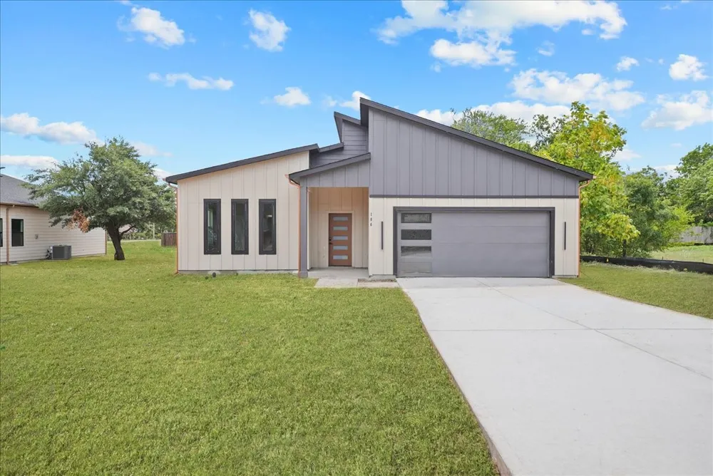 106 W Dogwood Trail Fate, TX 75087