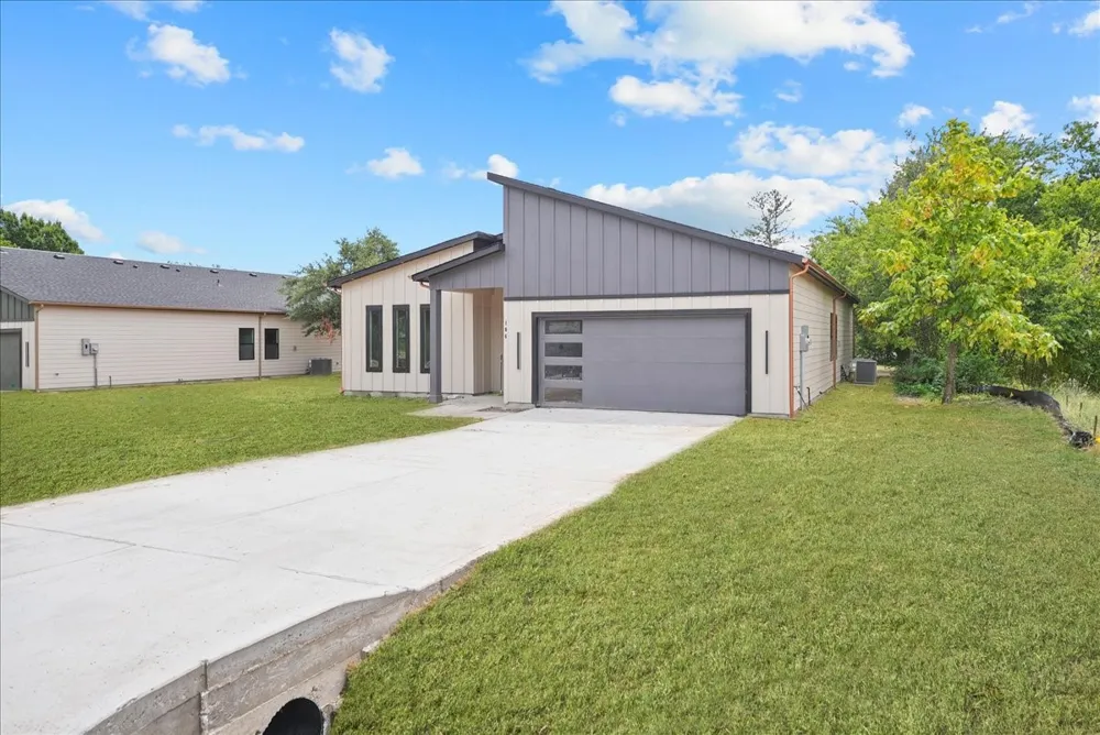 106 W Dogwood Trail Fate, TX 75087