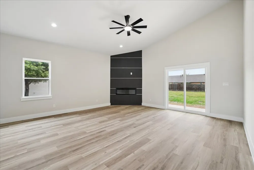 106 W Dogwood Trail Fate, TX 75087