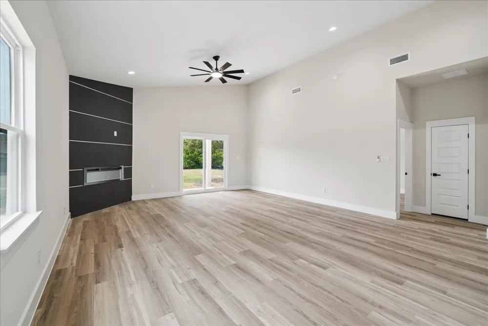 106 W Dogwood Trail Fate, TX 75087