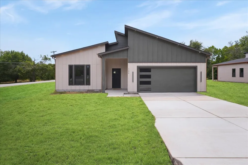 108 W Dogwood Trail Fate, TX 75087