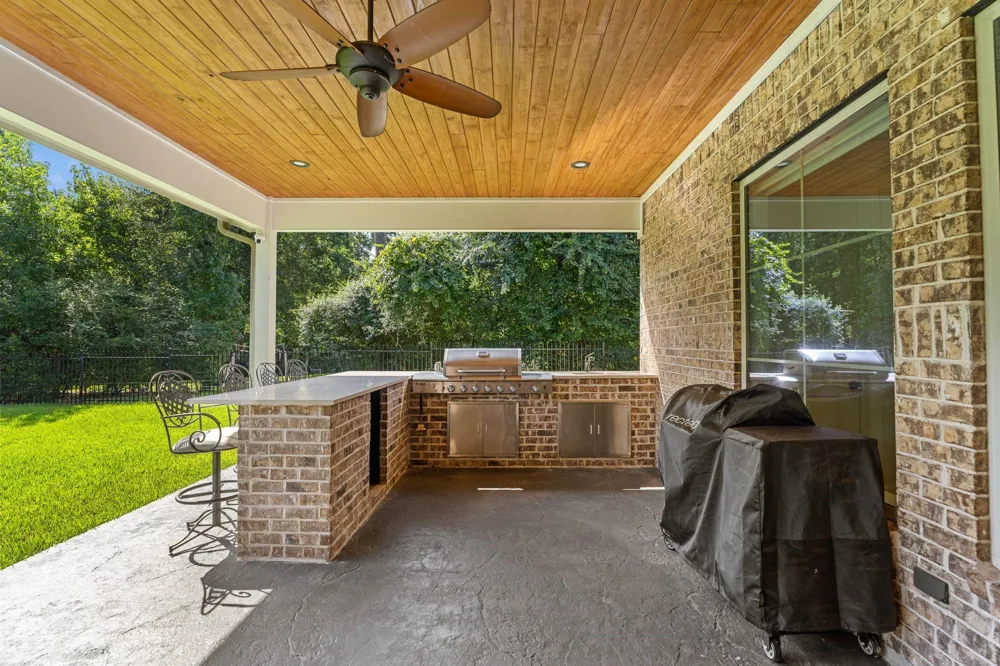 25034 Tarlton Court Tomball, TX 77375