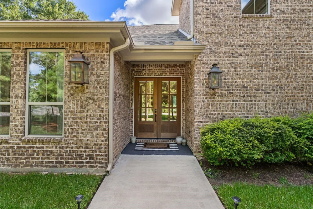 25034 Tarlton Court Tomball, TX 77375