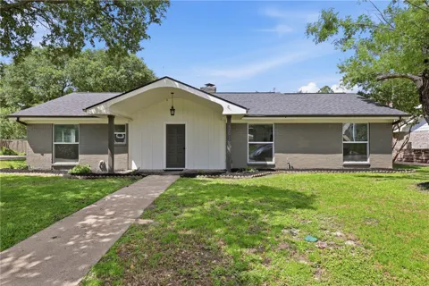 3618 Sunnybrook Lane