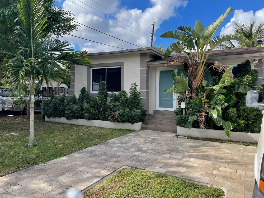 15760 NE 18th Ct North Miami Beach, FL 33162