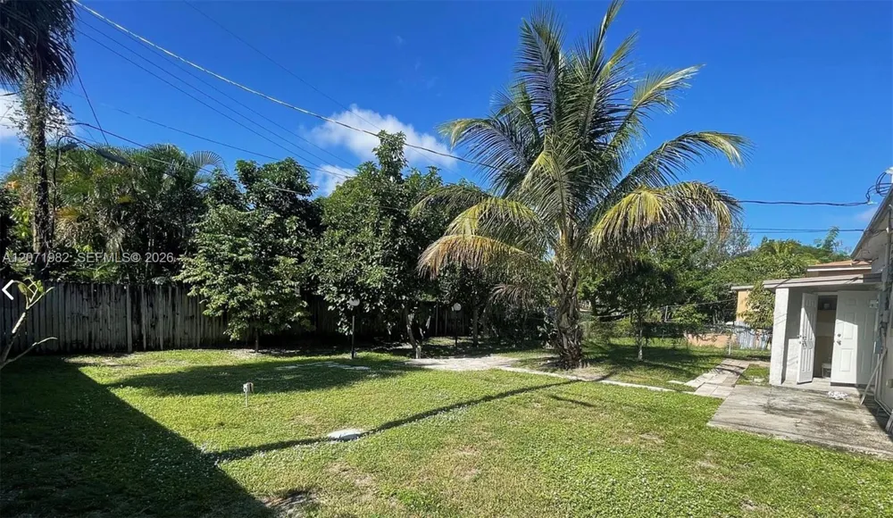 15760 NE 18th Ct North Miami Beach, FL 33162