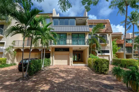 5990 Paradise Point Dr #5990